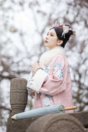 潘金莲激情三级做爰在线