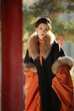 地铁蓝衣女51分钟完整版